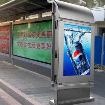 戶外廣告機和半戶外廣告機兩者的區別有哪些?